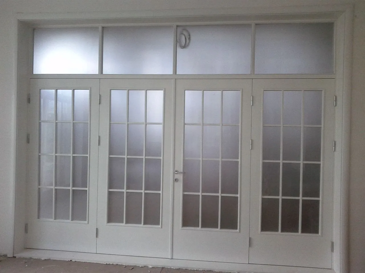 Ușă de interior instalată de Parquet Doors într-un proiect real