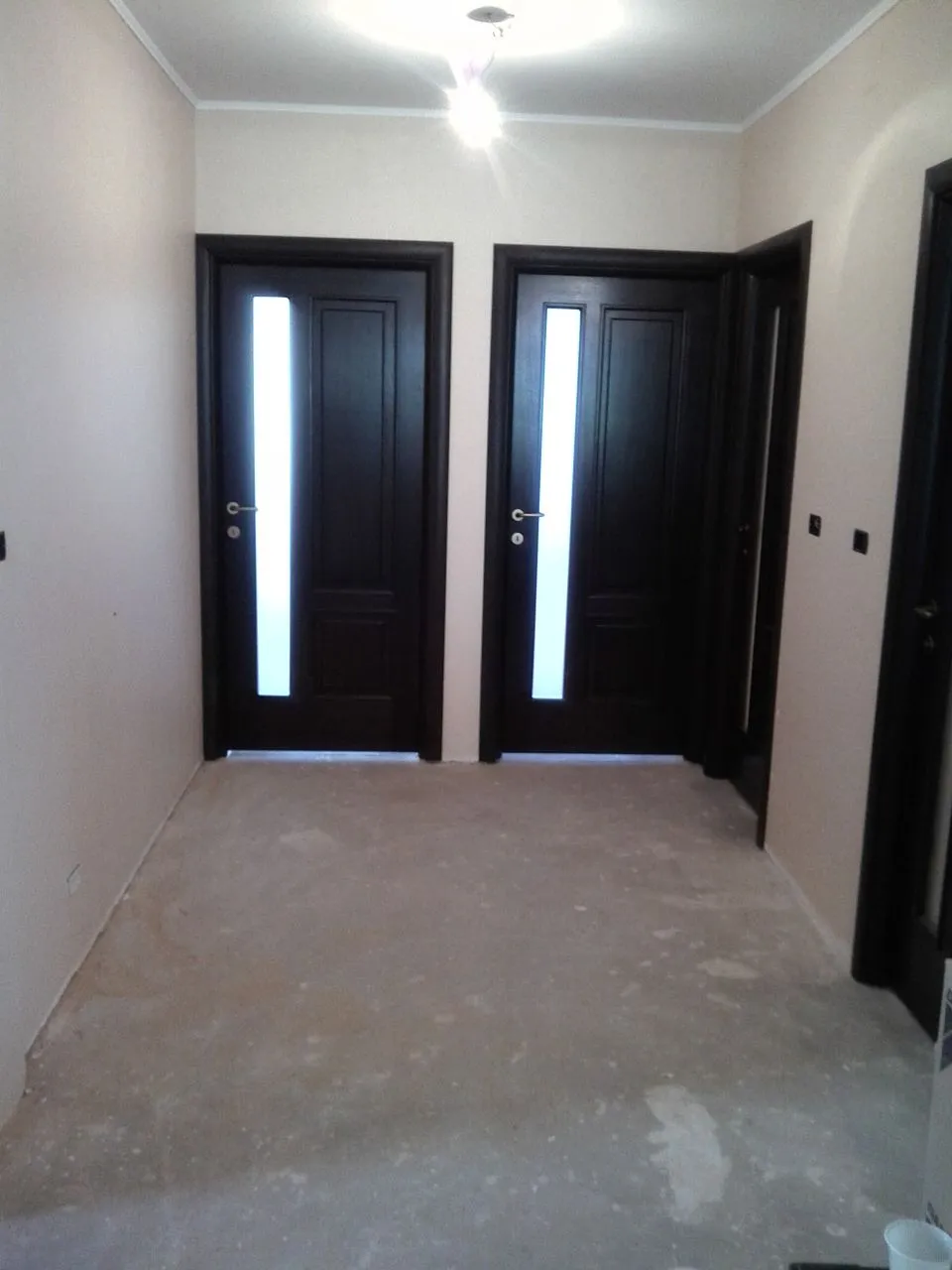 Ușă de interior instalată de Parquet Doors într-un proiect real