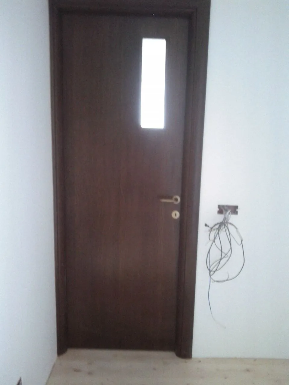 Ușă de interior finisaj Nuc și cireș